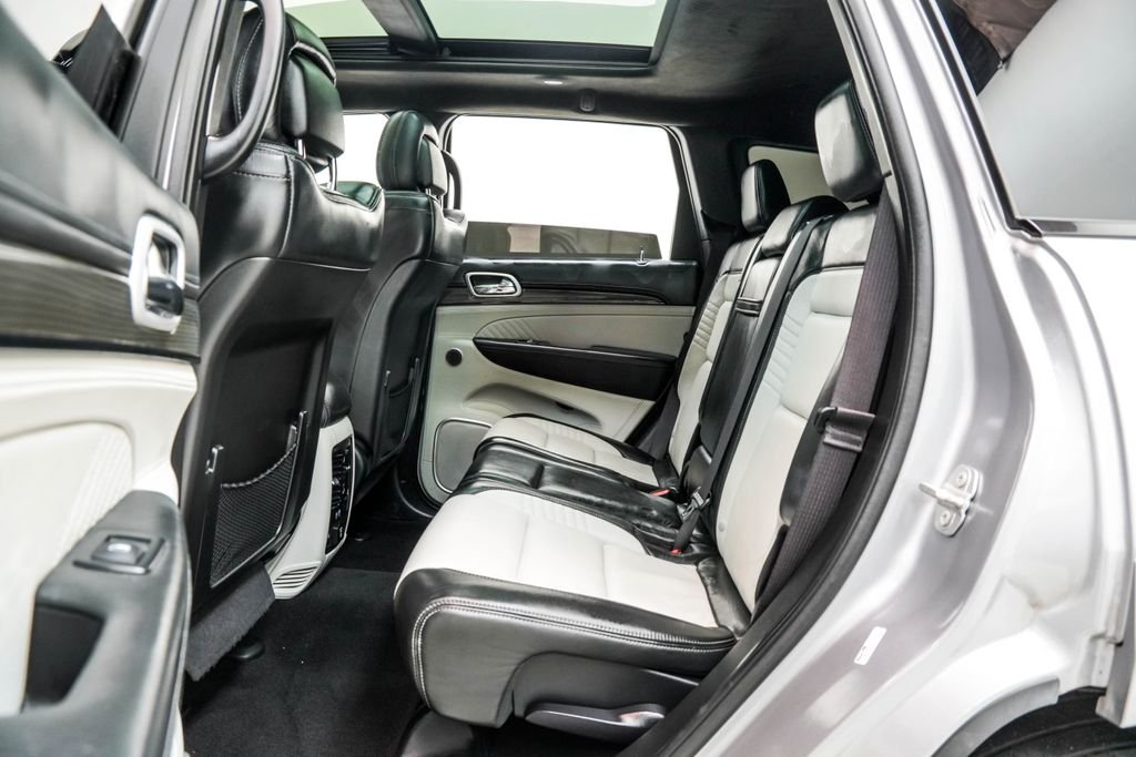 Used 2021 Silver Jeep Trackhawk image 18
