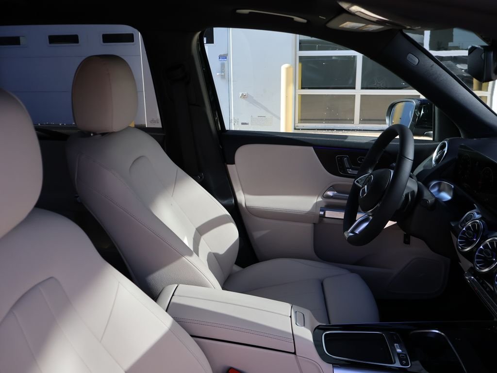 New 2026 Night Black Mercedes-Benz GLB 250 image 10