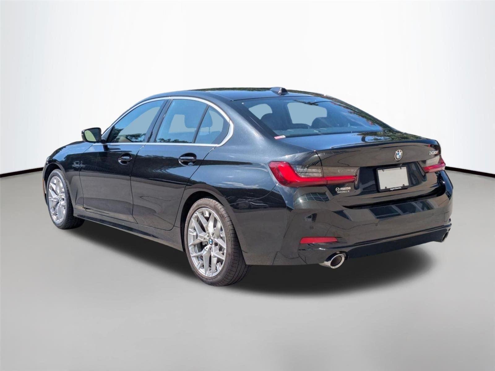 Used 2025  BMW 330i image 7
