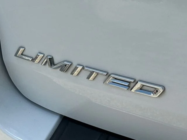Used 2023 White Ford Limited image 11