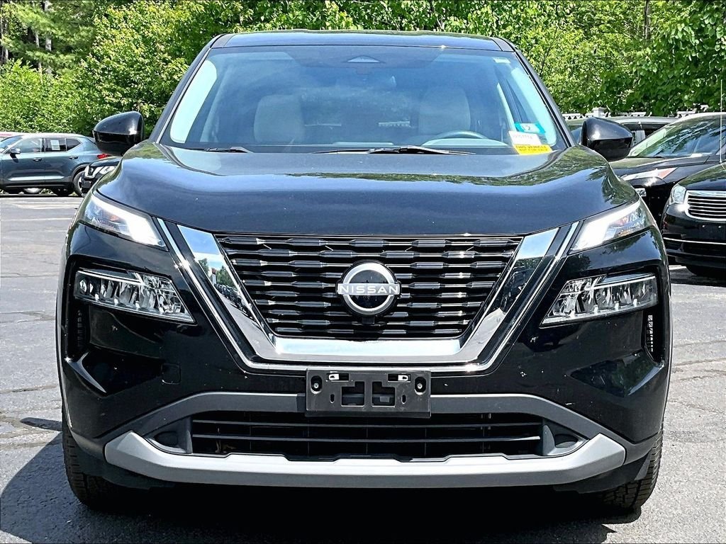 Used 2023 Black Nissan SV image 2