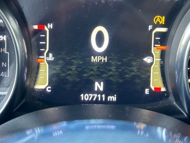 Used 2020 Silver Jeep Unlimited Sahara image 27