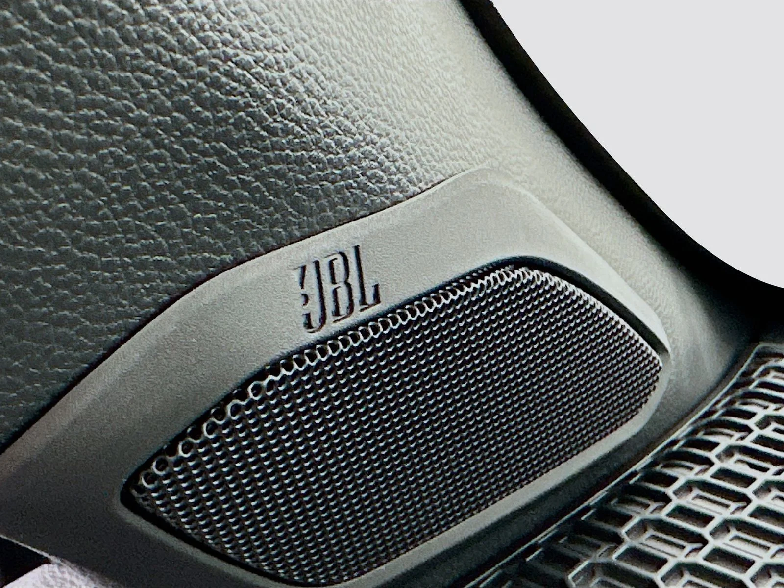 2025 Toyota Tacoma TRD Off Road - Photo 19