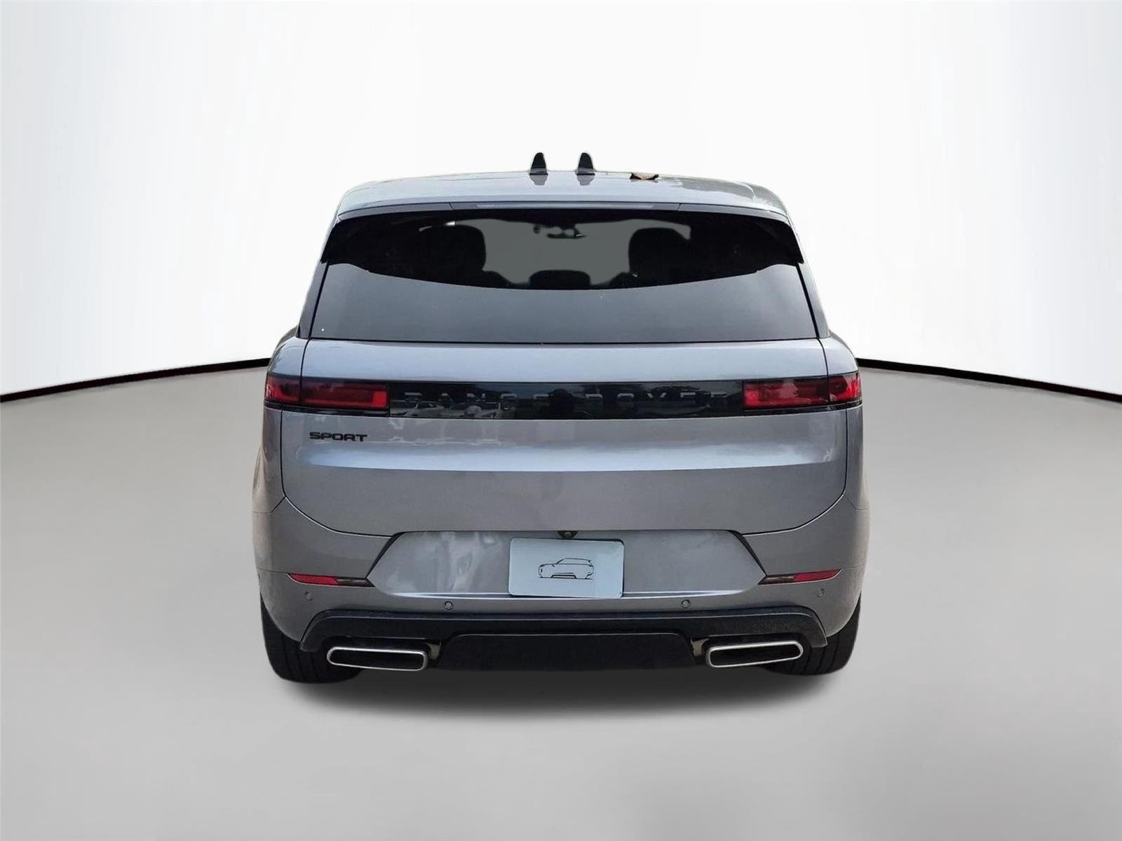 Used 2025 Eiger Grey Metallic Land Rover Dynamic SE image 4