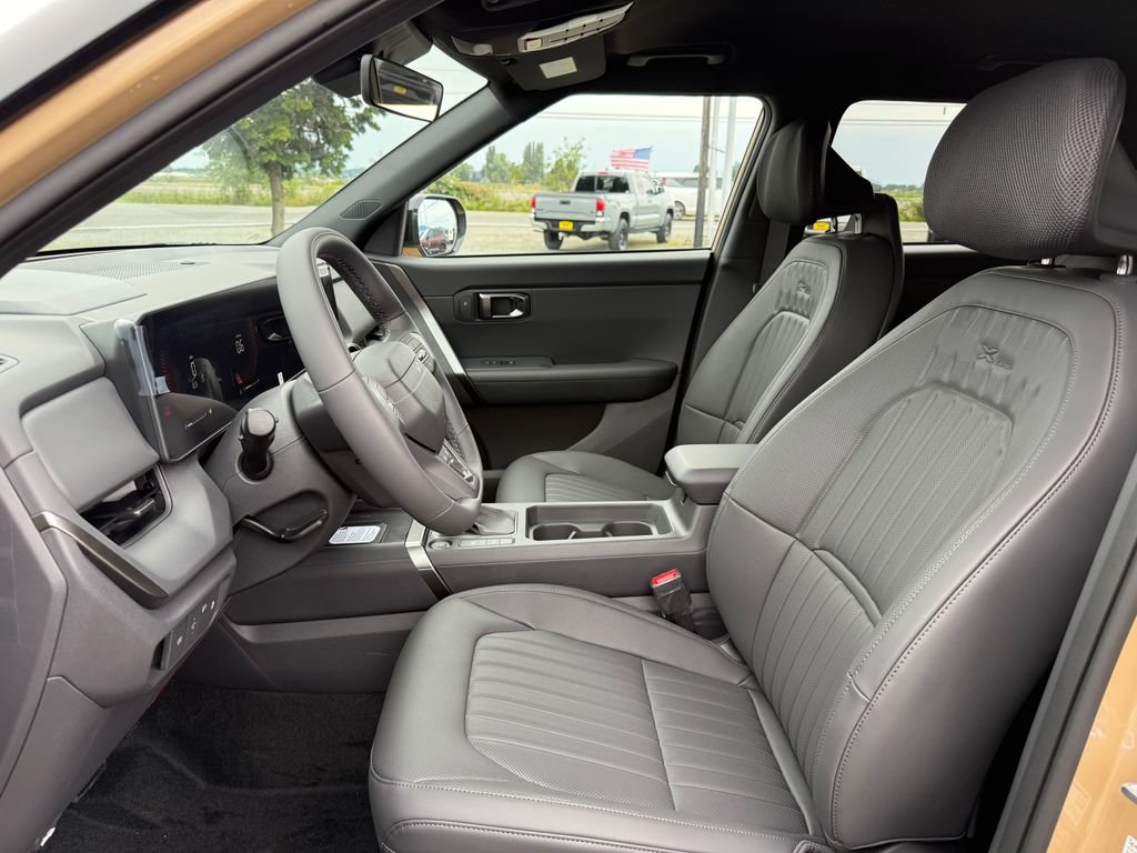 New 2027 Terrain Brown / Black Roof Kia X-Line S image 15