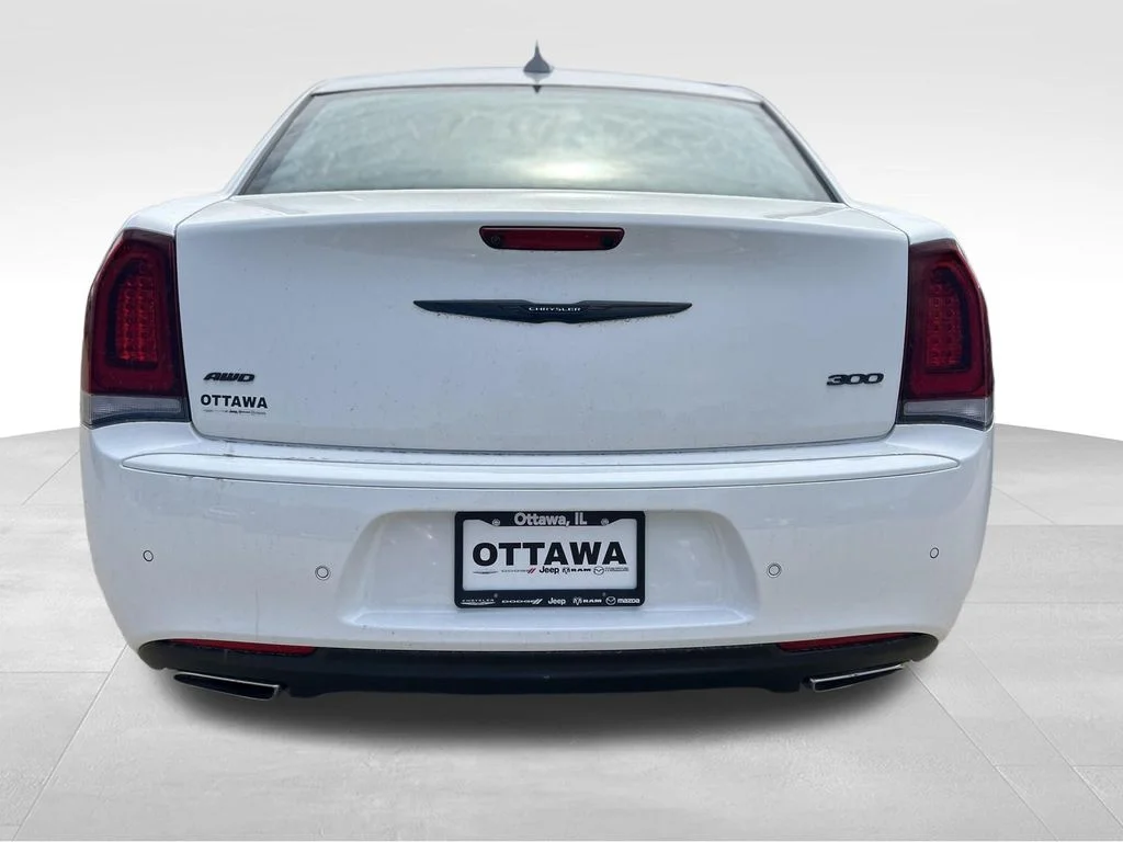 Used 2023 White Chrysler Touring image 57