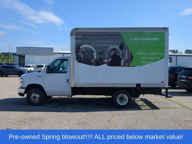 Used 2017 White Ford XL image 2