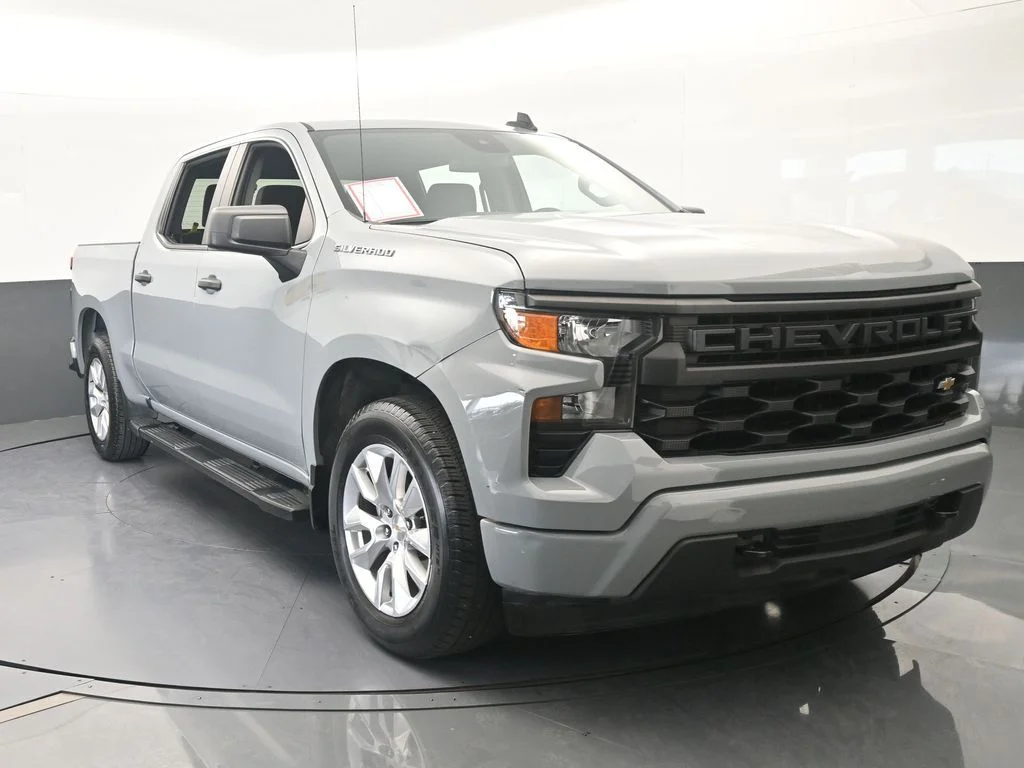 Used 2024 Slate Gray Metallic Chevrolet Custom image 8