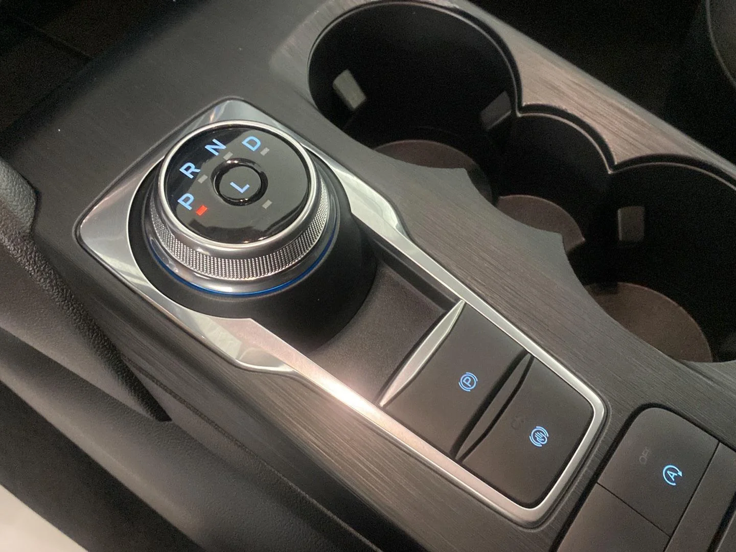 Used 2025 Space Silver Ford Active image 8