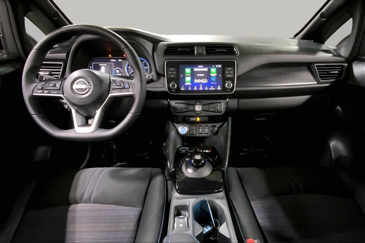 Used 2024 Super Black/Pearl White Nissan SV PLUS image 15