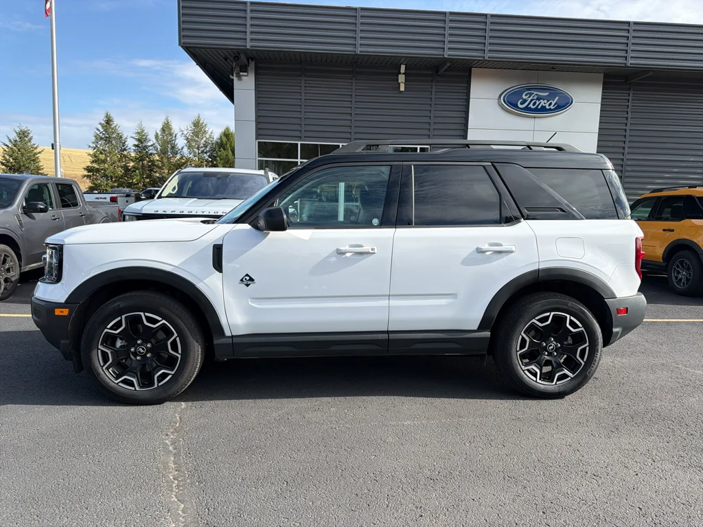 Certified Used 2025 Oxford White Ford Outer Banks image 18