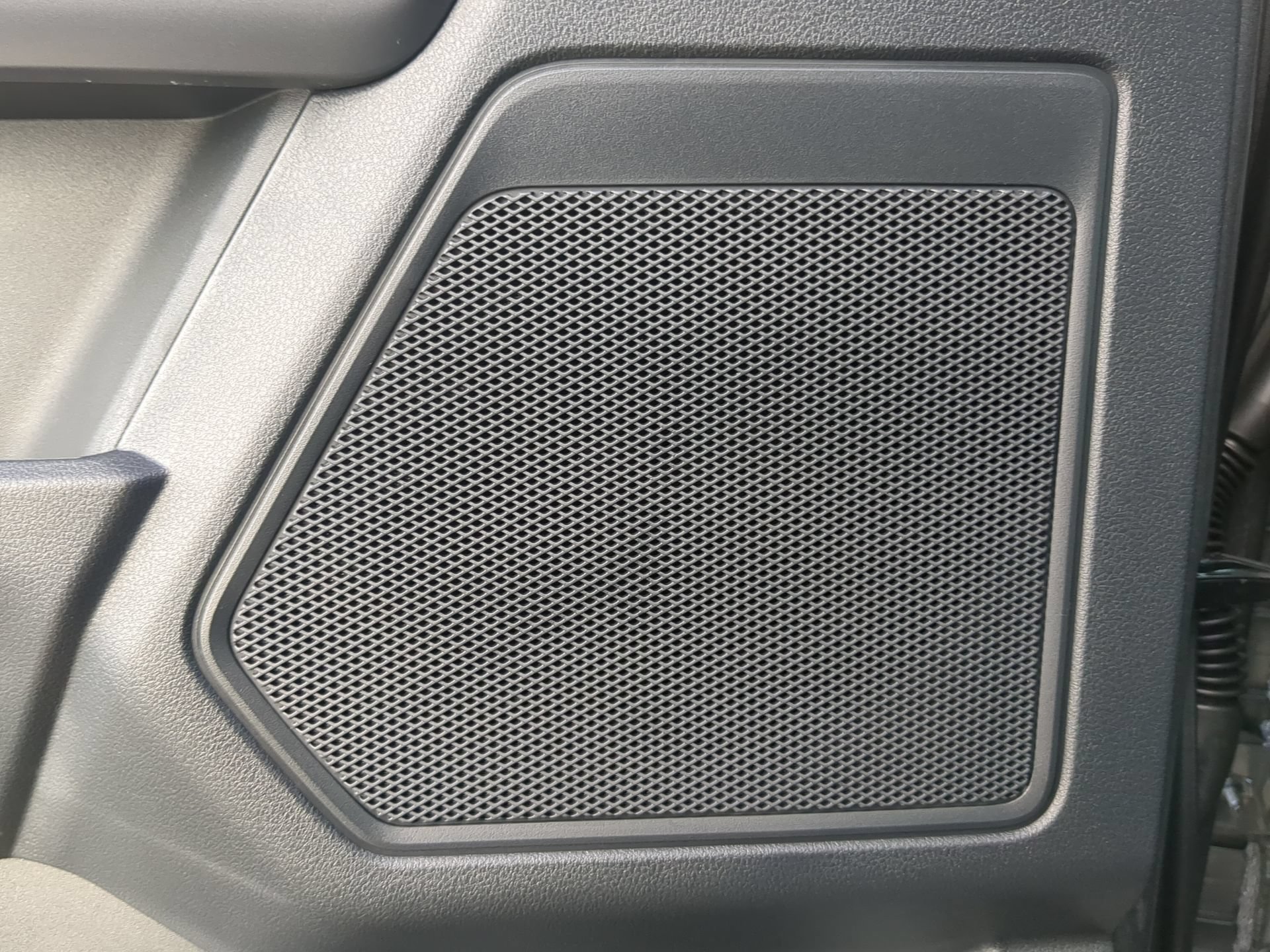 New 2026 Carbonized Gray Metallic Ford XLT image 53
