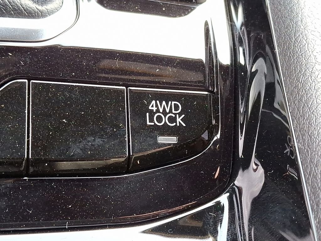 New 2026 Joose (DISC) Jeep Latitude image 18