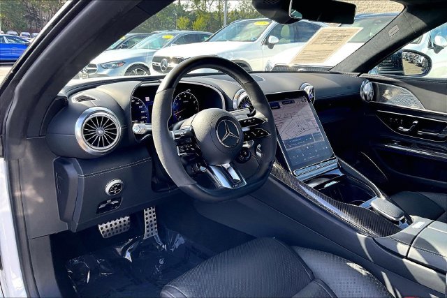 Used 2022  Mercedes-Benz SL 63 AMG® image 14