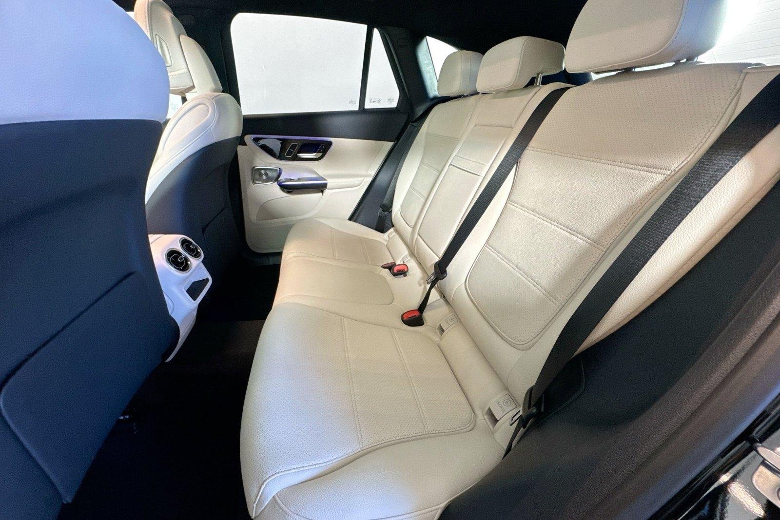New 2026 Black Mercedes-Benz GLC 300 image 20