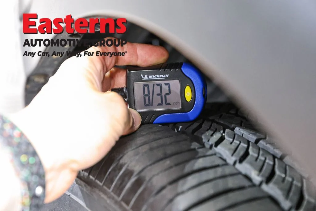 Used 2018 Black Toyota SE image 27