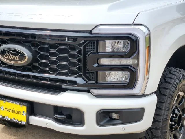 New 2026 Star White Metallic Tri-Coat Ford F-250® Lariat® image 28