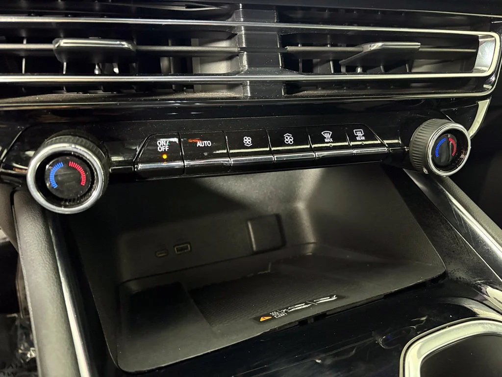 Used 2025 Black Chevrolet LT image 34