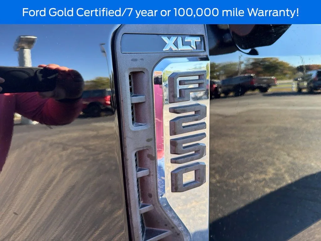 Used 2023 Black Ford XLT image 12