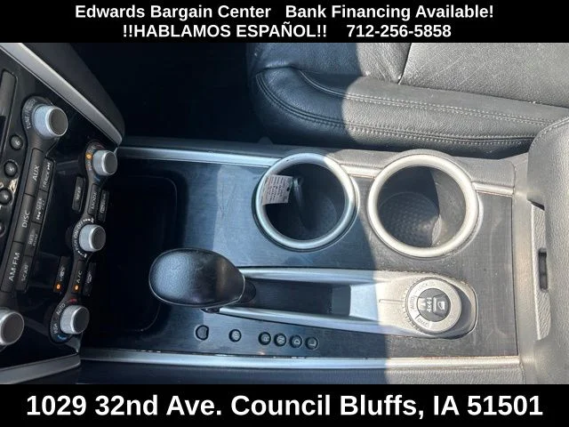 Used 2015 Silver Nissan SV image 18