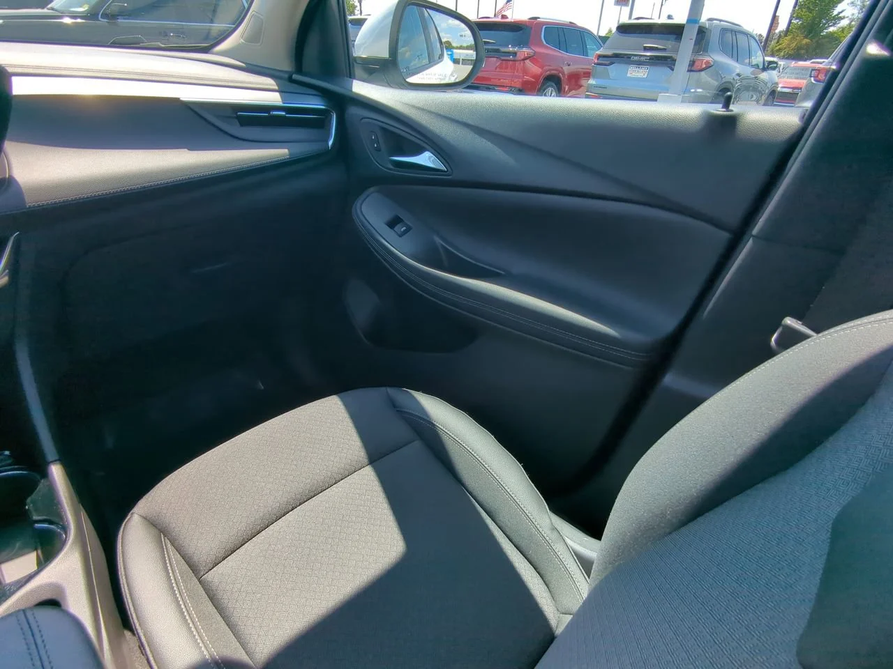 2025 Buick Encore GX Preferred - Photo 16