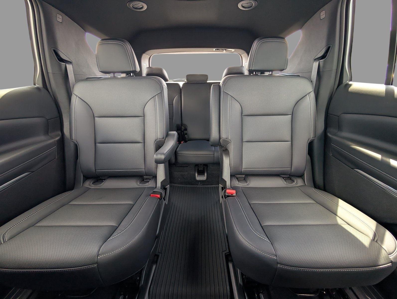 2026 Chevrolet Traverse LT - Photo 24