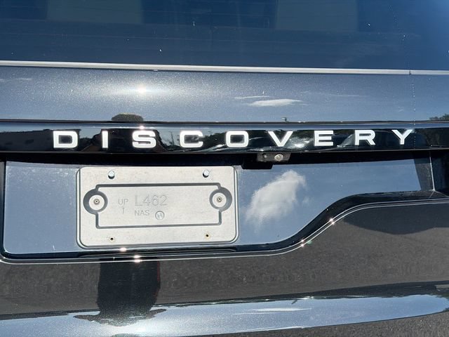 Used 2025 Santorini Black Metallic Land Rover Metropolitan Edition image 11