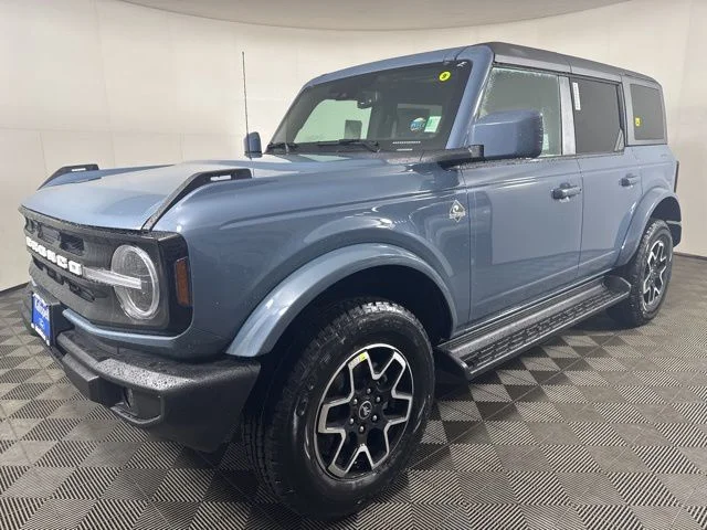 New 2025 Azure Gray Metallic Tri-Coat Ford Outer Banks image 8