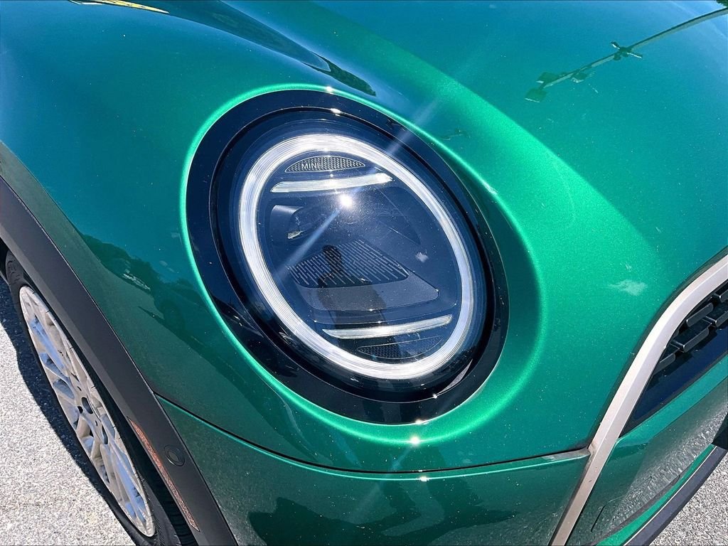 Used 2025 Green MINI  image 32