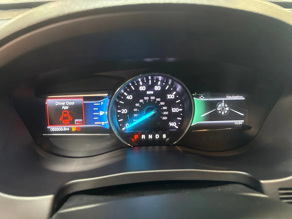 Used 2019 Magnetic Ford Limited image 23