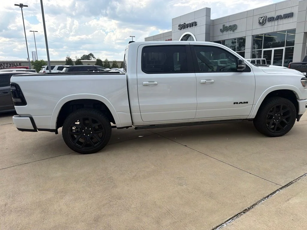 Used 2022 White Ram Laramie image 17