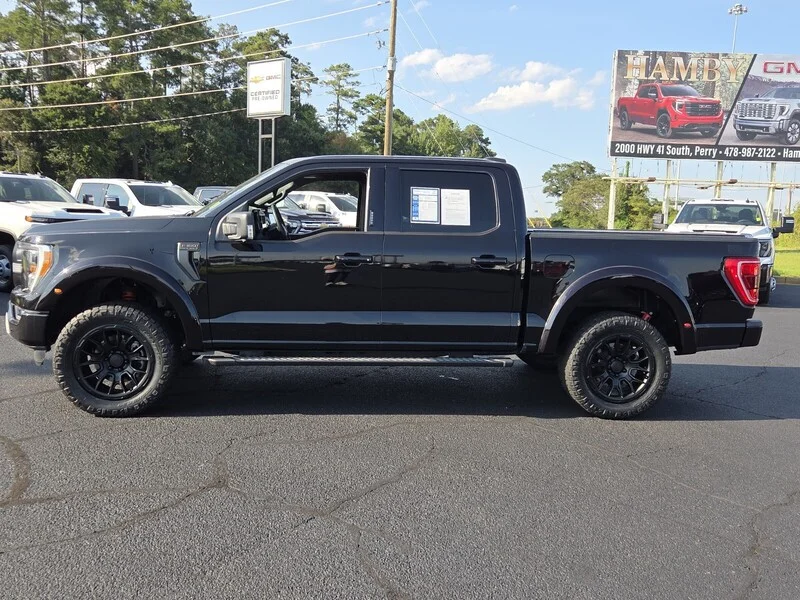 Used 2023 Black Metallic FORD XLT image 4