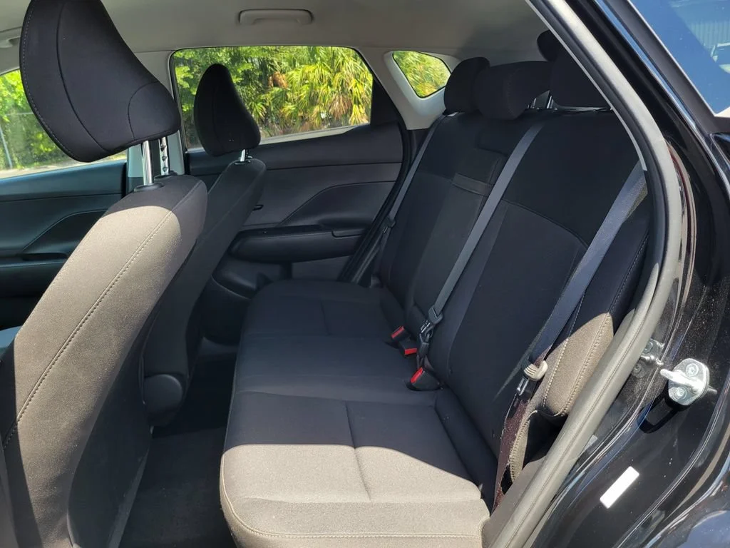 Used 2025 Black Hyundai SEL image 14