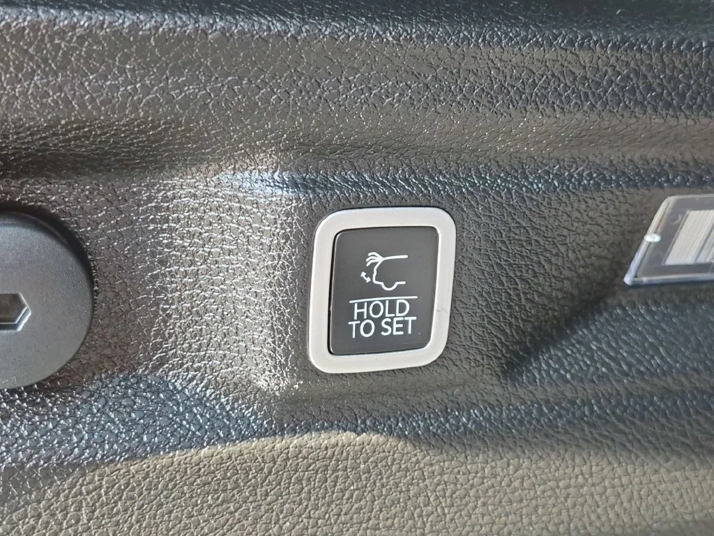Used 2023 Black Jeep Limited image 9
