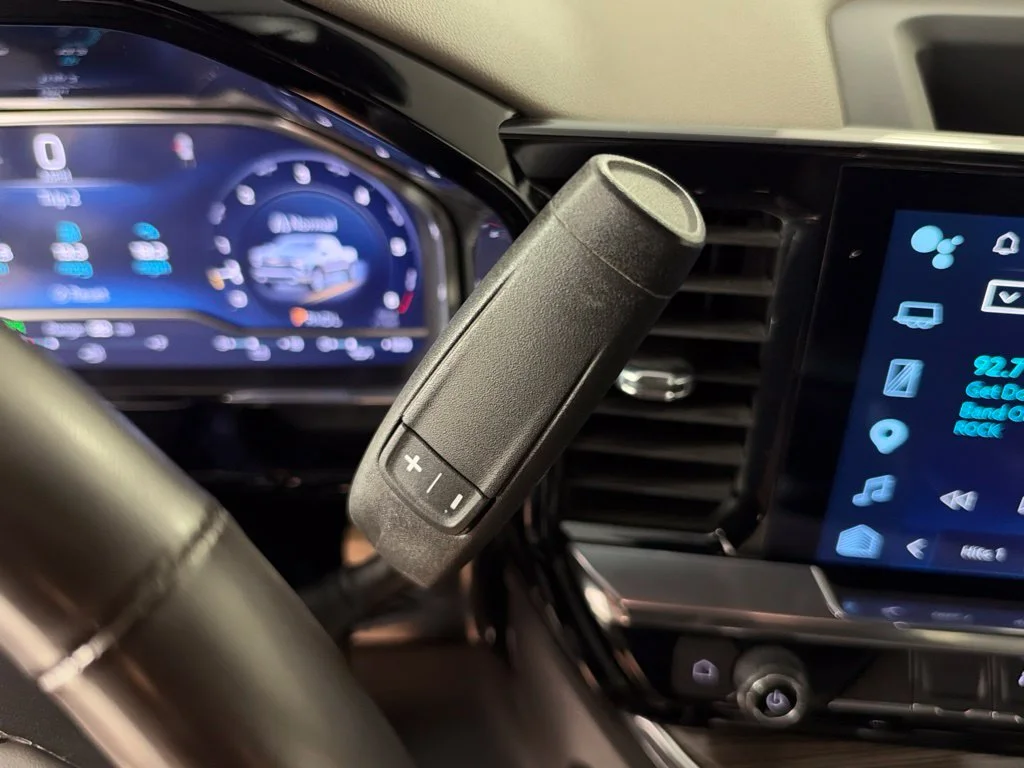 Used 2025 Blue Chevrolet LT image 34