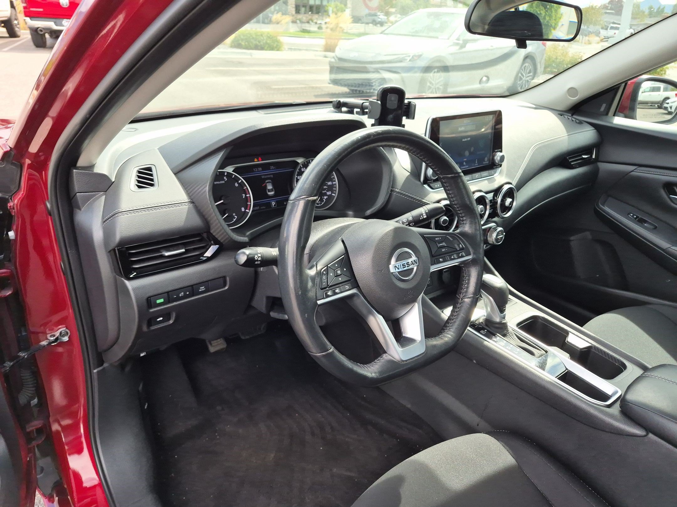 Used 2023 Scarlet Ember Tintcoat Nissan SV image 14