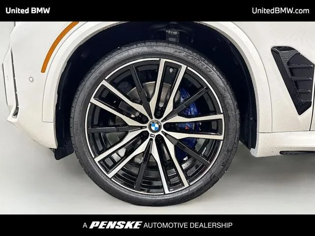 New 2026 Mineral White Metallic BMW X5 40i image 2