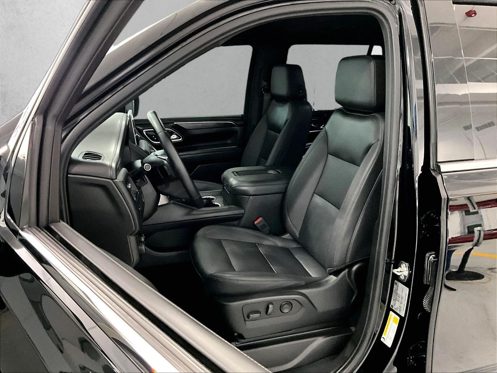 Used 2023 Black Chevrolet LT image 27