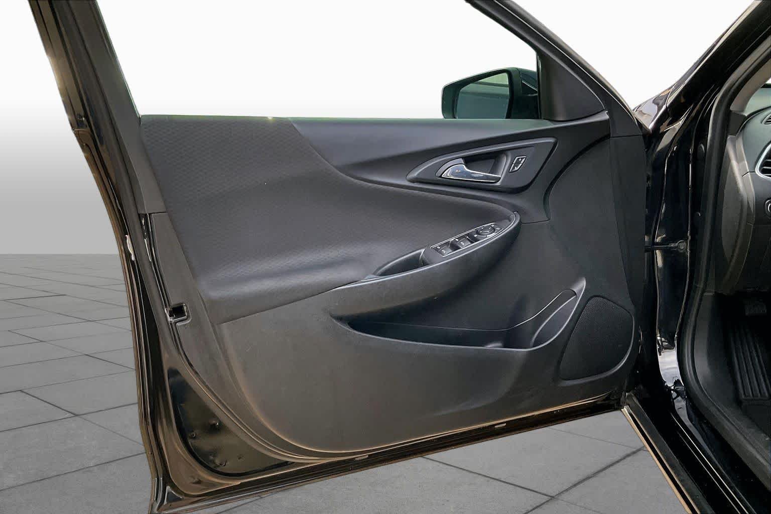 Used 2020 Mosaic Black Metallic Chevrolet LT image 20