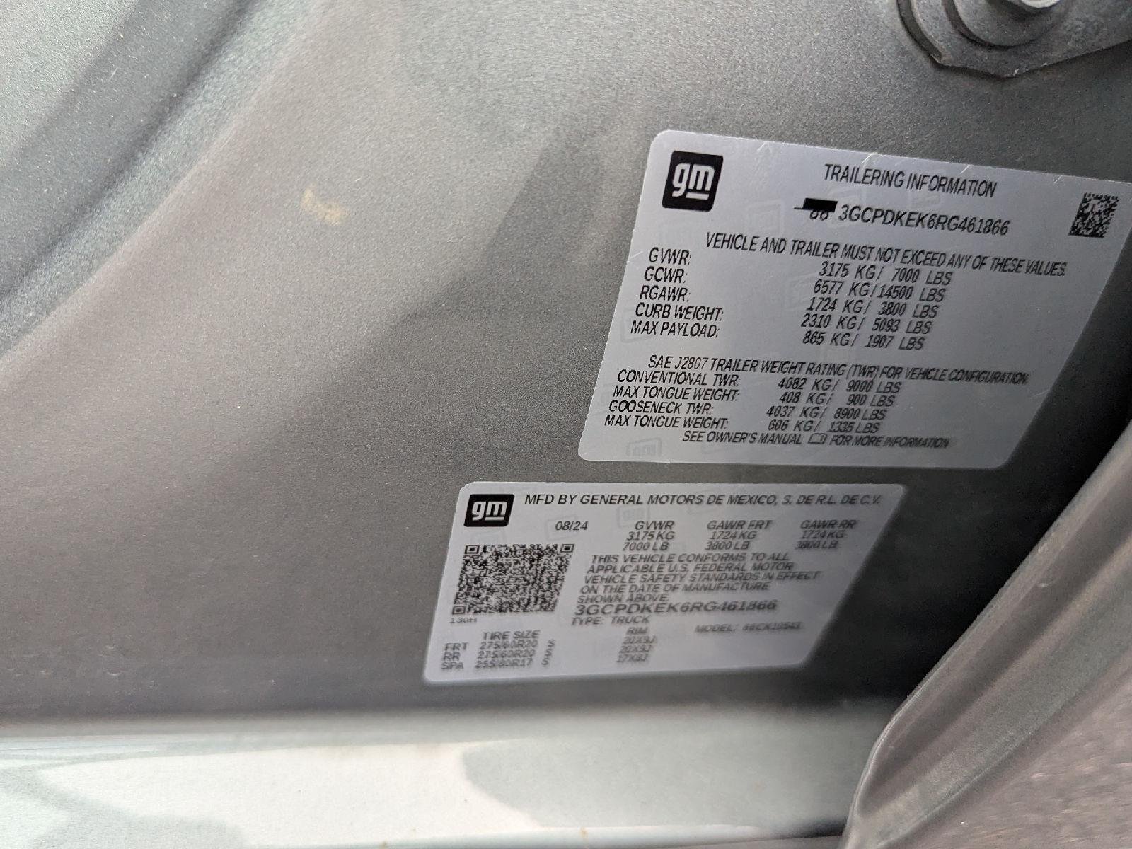 Used 2024 Sterling Gray Metallic Chevrolet LT image 13