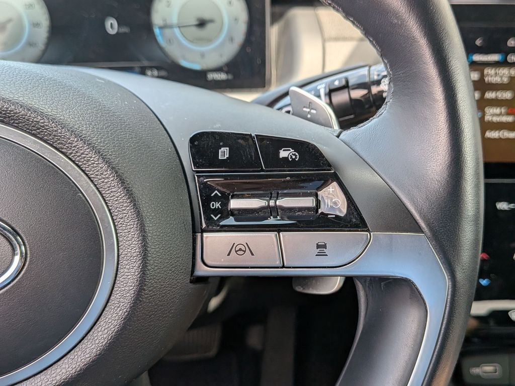 Used 2022 Black Hyundai Limited image 18