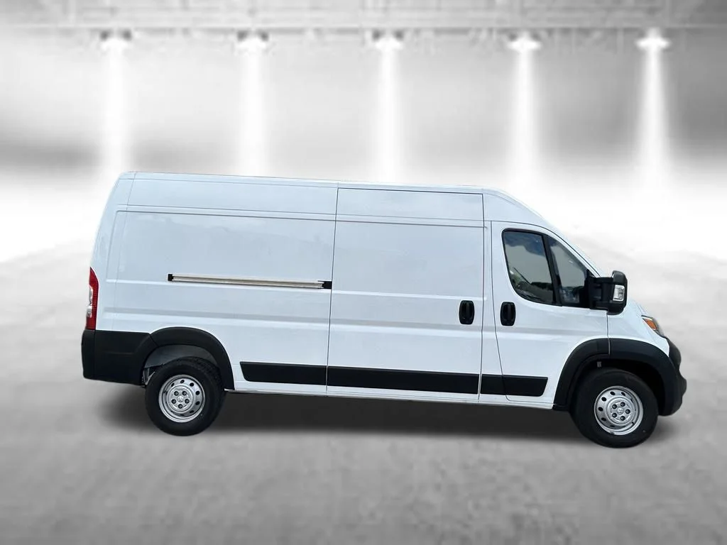 Used 2023 White Ram High Roof image 8