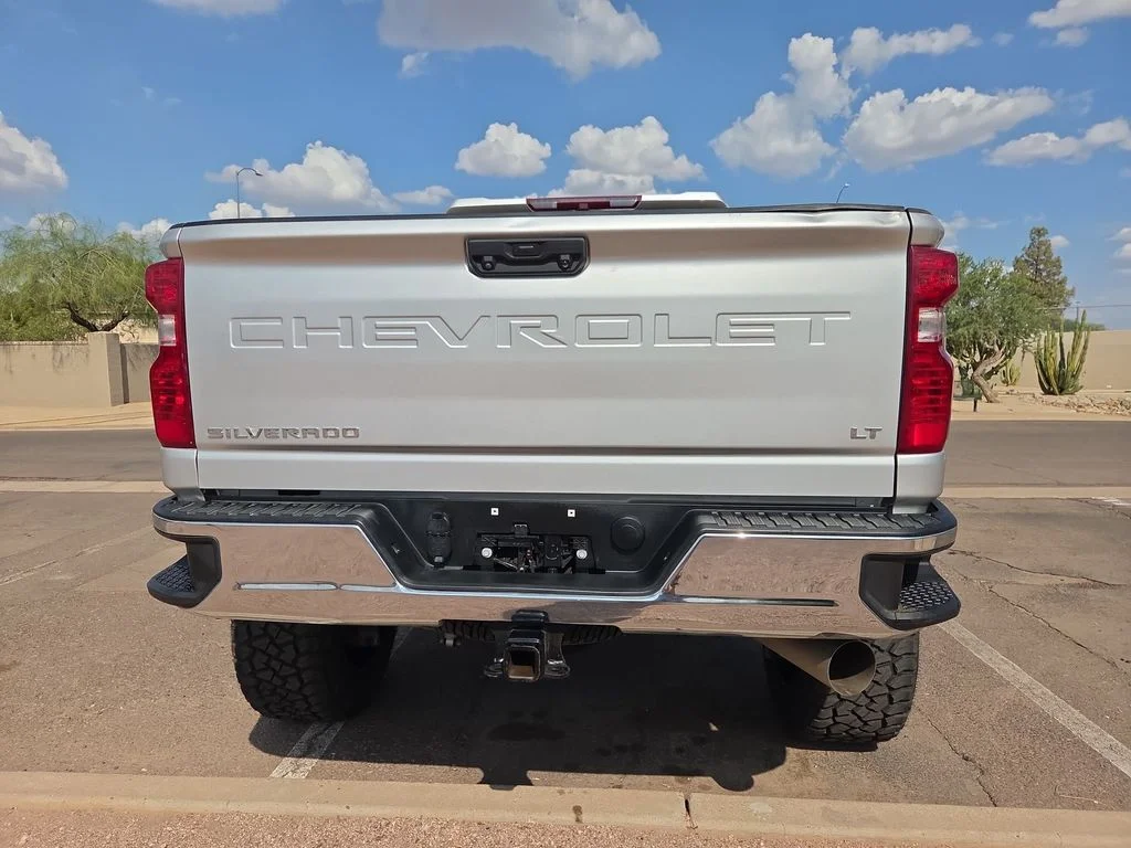 Used 2022 Silver Chevrolet LT image 27