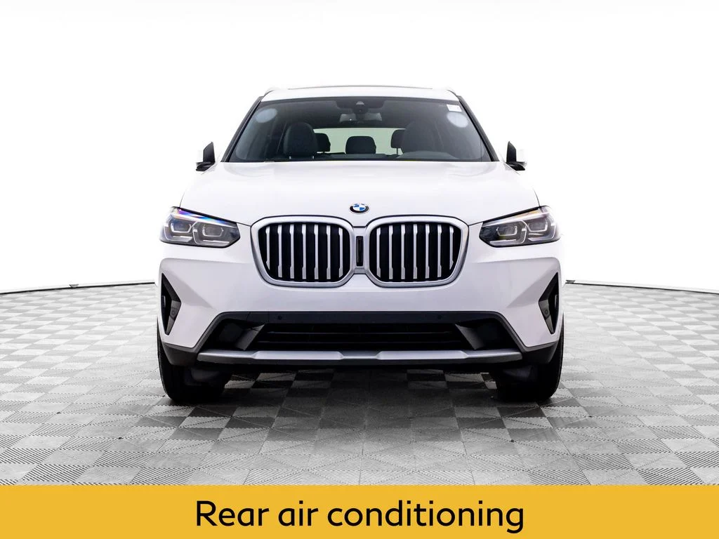 Used 2023 White BMW xDrive30i image 9
