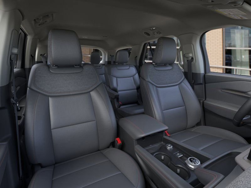 New 2026 Star White Metallic Tri-Coat Ford Active image 11
