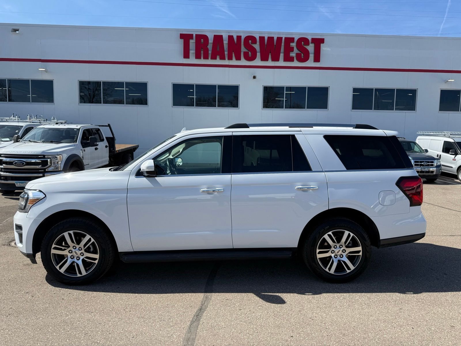 Certified 2024 Ford Expedition Limited with VIN 1FMJU2A8XREA08563 for sale in Minneapolis, Minnesota