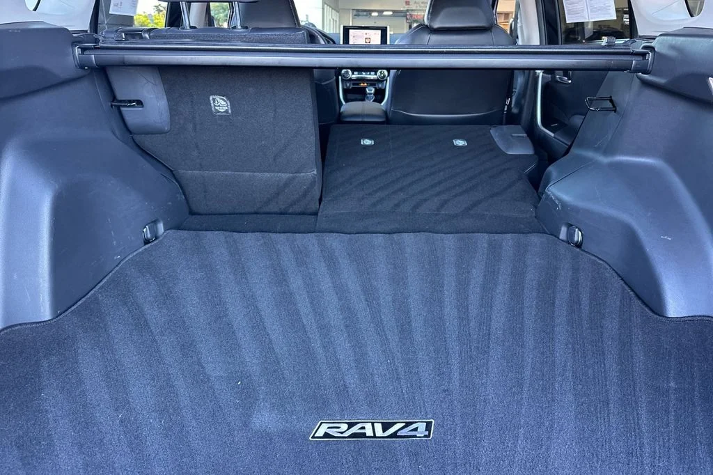 2024 Toyota RAV4 XLE Premium - Photo 15