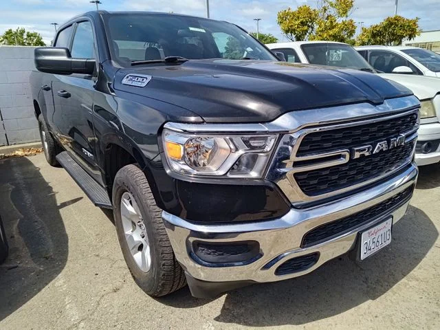 2023 RAM 1500 Big Horn/Lone Star 4x4 Crew Cab 5'7's photo