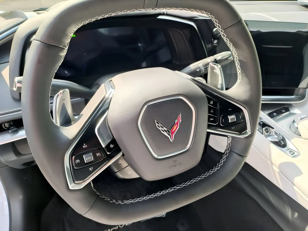 2024 Chevrolet Corvette 2LT - Photo 17