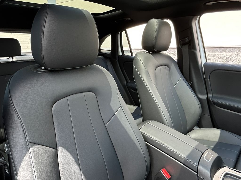 New 2026 Polar White Mercedes-Benz GLA250 image 27